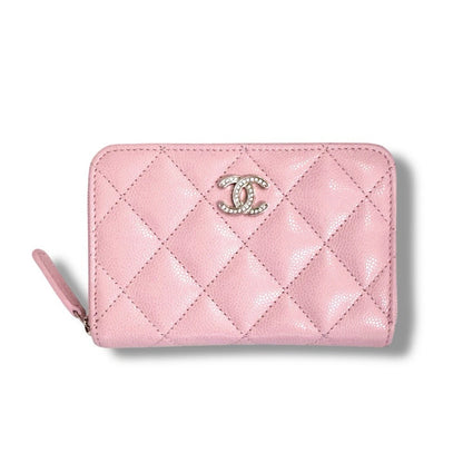 Chanel Zipped Shiny Grained Calfskin Wallet