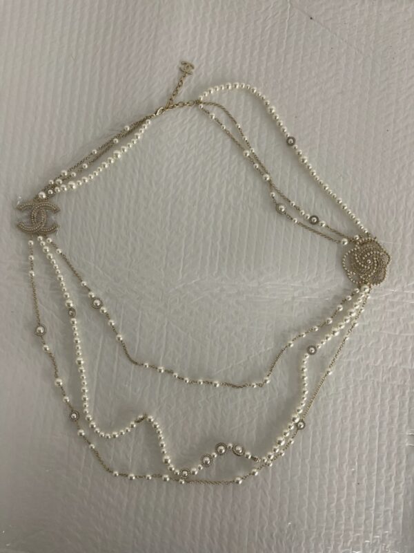 Chanel necklace non- authentic 1-1 Costume Jewelry